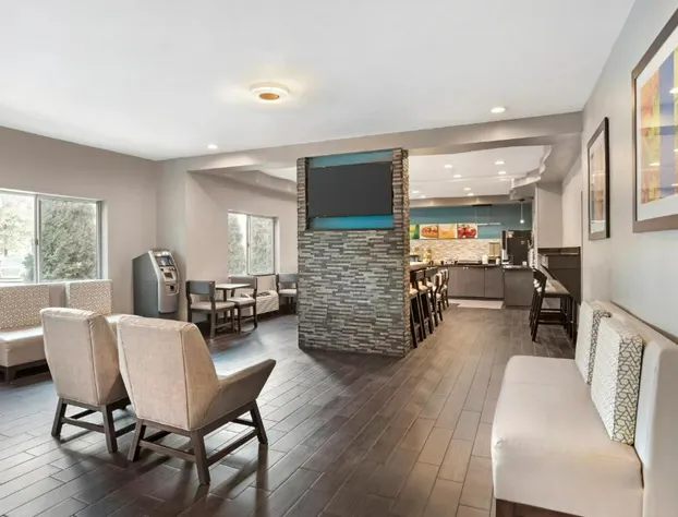 Quality Inn & Suites Birmingham - Highway 280 hotel detail image 2