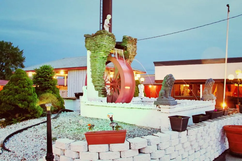 Woodland Inn hotel hero