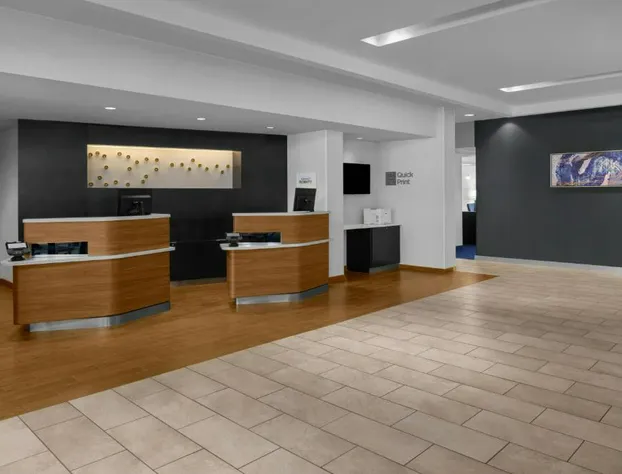 Courtyard Pittsburgh Airport Settlers Ridge hotel detail image 3