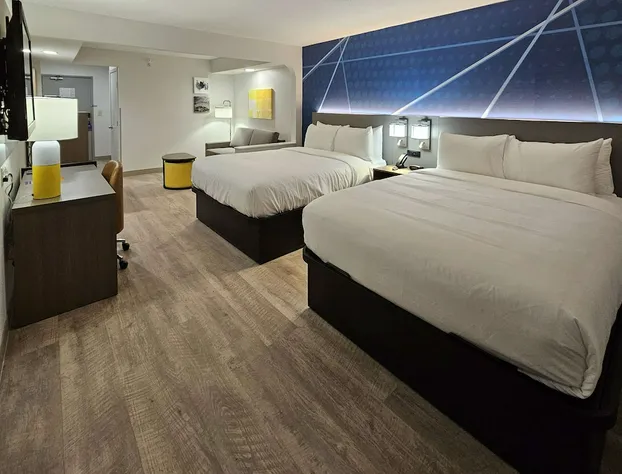 Comfort Inn & Suites hotel detail image 4