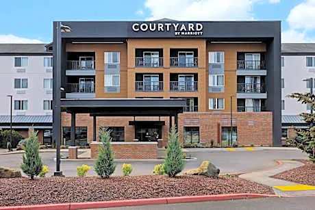 Courtyard by Marriott Portland Southeast/Clackamas hotel detail image 1