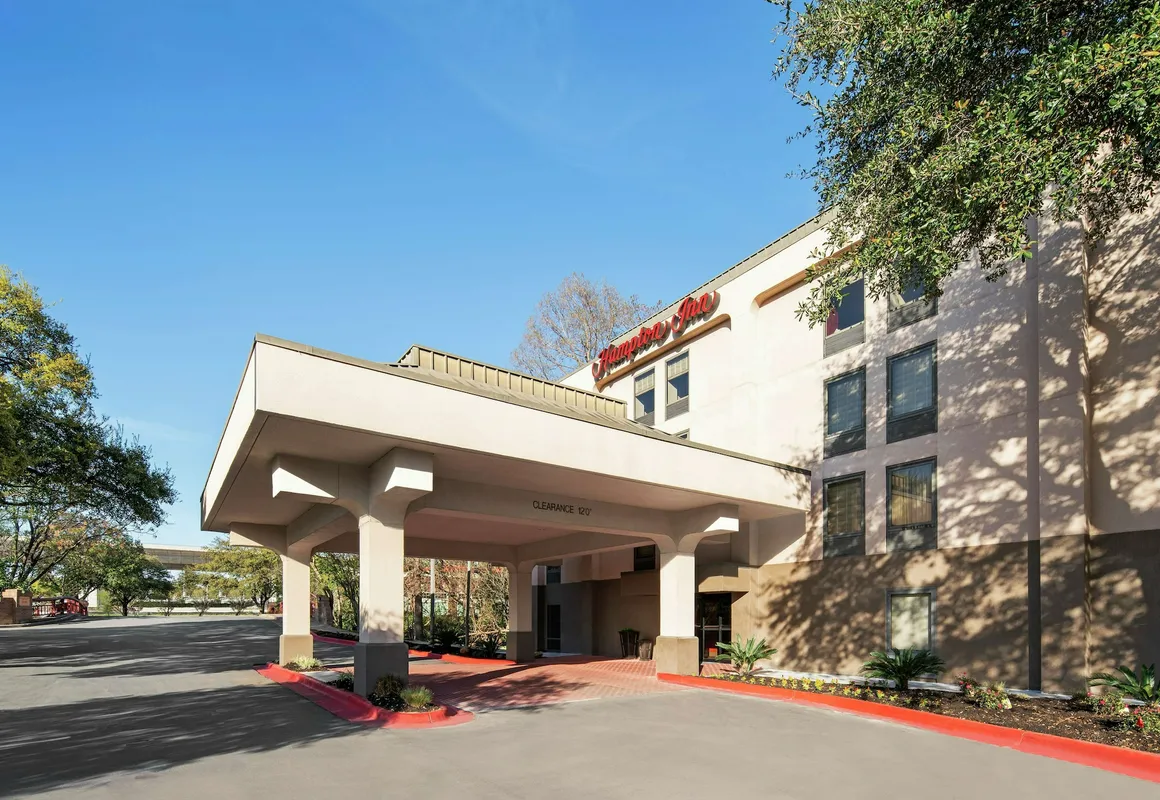 Hampton Inn Austin North @ I - 35 & Hwy 183 hotel hero