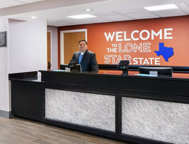 Hampton Inn Austin North @ I - 35 & Hwy 183 hotel detail image 2