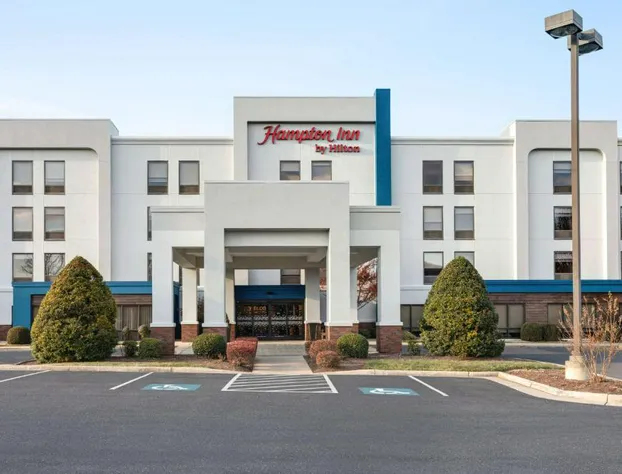 Hampton Inn Waynesboro/Stuarts Draft hotel detail image 1