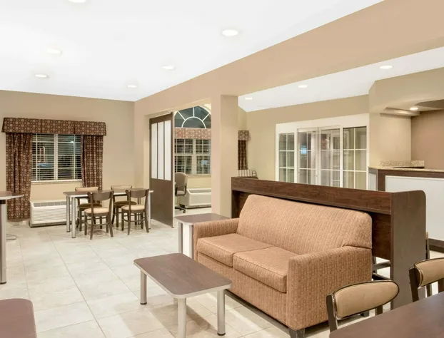 Microtel Inn & Suites By Wyndham Midland hotel detail image 3