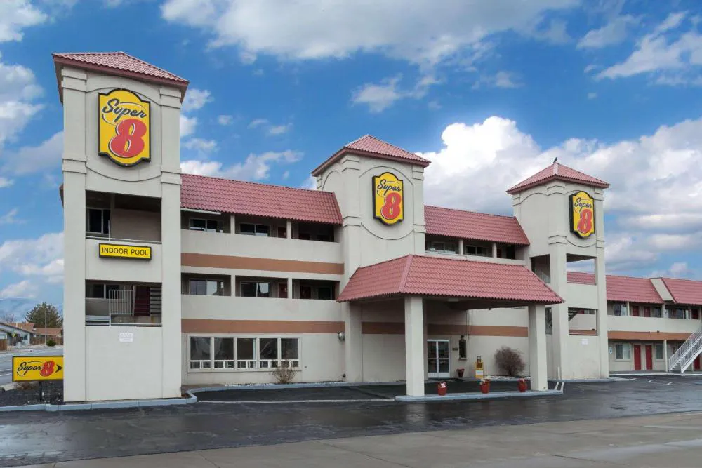 Super 8 by Wyndham Fernley hotel hero