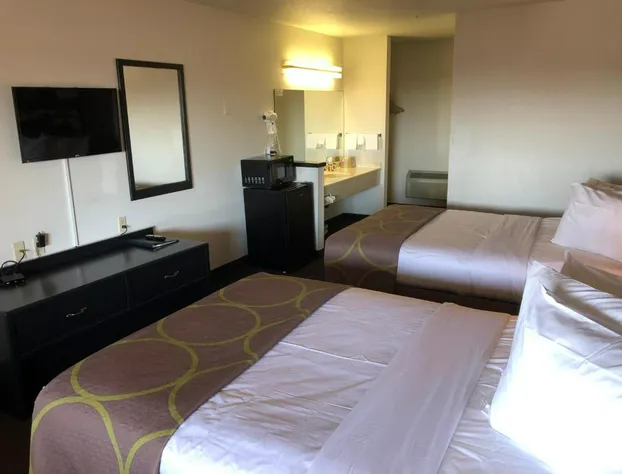 Super 8 by Wyndham Fernley hotel detail image 3