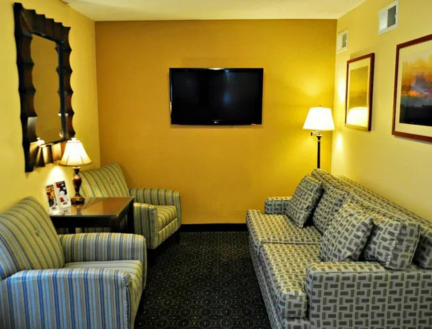 Candlewood Suites Raleigh Crabtree by IHG hotel detail image 3