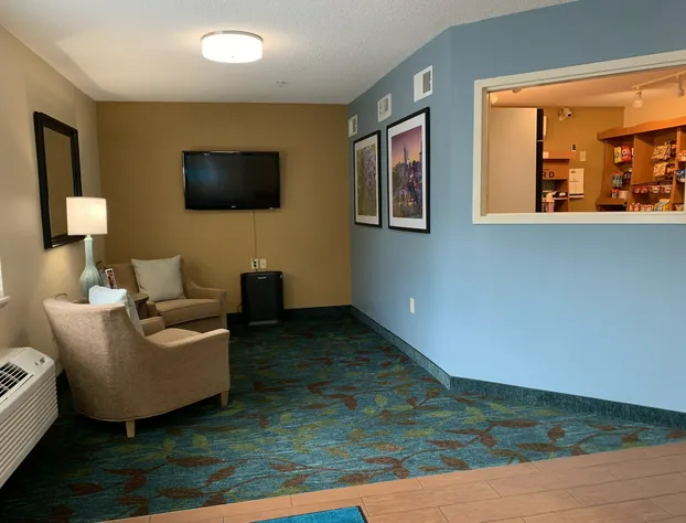 Candlewood Suites Raleigh Crabtree by IHG hotel detail image 4