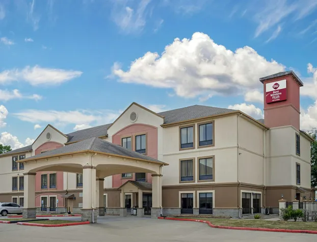 Best Western Plus North Houston Inn & Suites hotel detail image 1