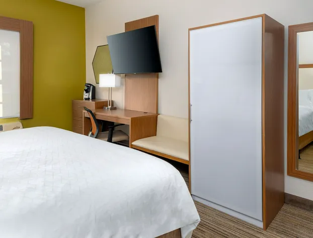 Holiday Inn Express & Suites Naples North - Bonita Springs by IHG hotel detail image 4