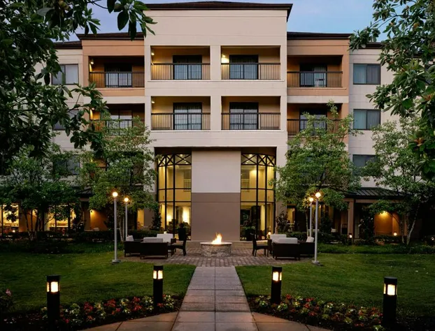 Courtyard by Marriott Springfield hotel detail image 3