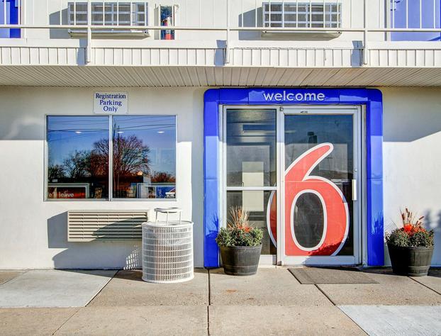 Motel 6 Green Bay, WI hotel detail image 1