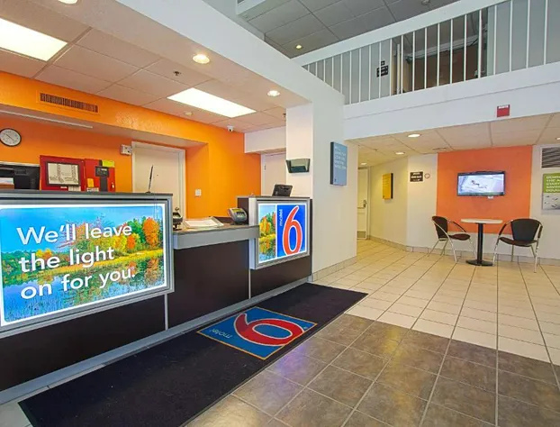 Motel 6 East Brunswick, NJ hotel detail image 4