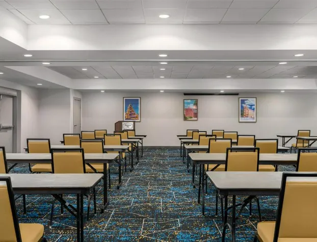 Hampton Inn Pawtucket hotel detail image 4