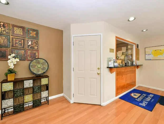 Americas Best Value Inn Nashville Downtown hotel detail image 4