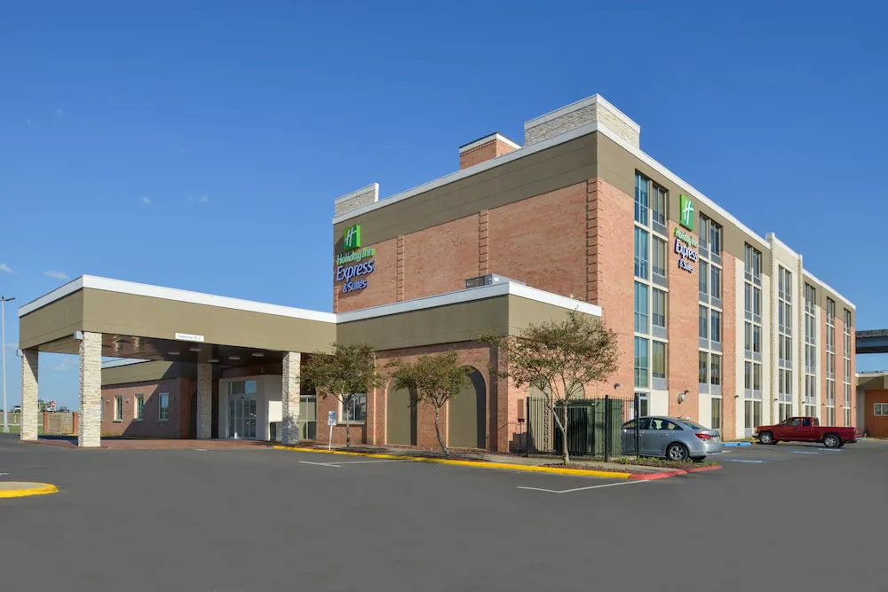 Holiday Inn Express & Suites Shreveport - Downtown by IHG hotel hero