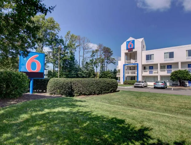 Motel 6 Virginia Beach, VA hotel detail image 2