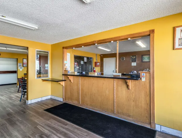 Econo Lodge Gallup West hotel detail image 2