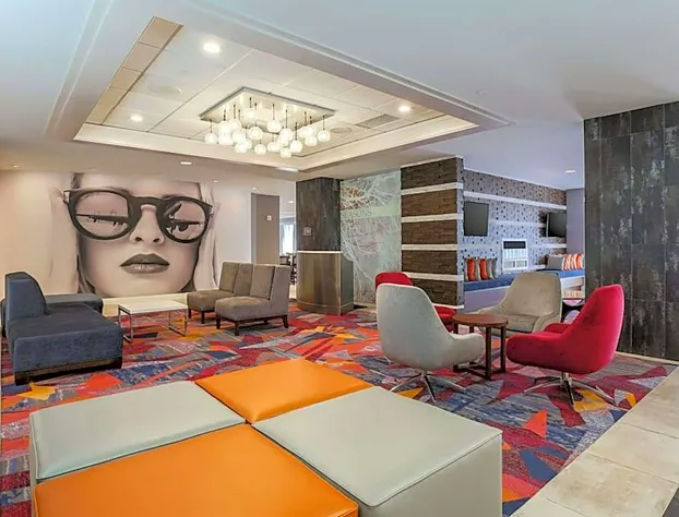 DoubleTree by Hilton Atlanta Airport hotel detail image 3