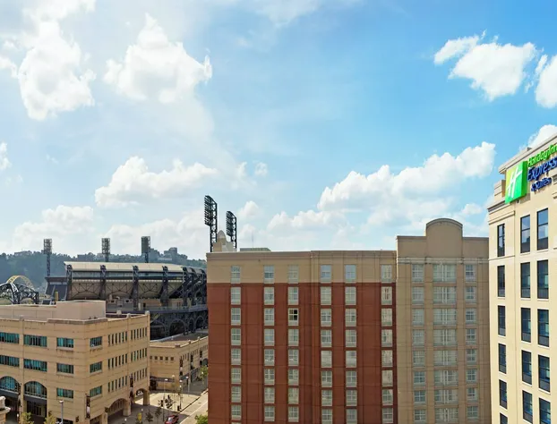 Holiday Inn Express & Suites Pittsburgh North Shore by IHG hotel detail image 1