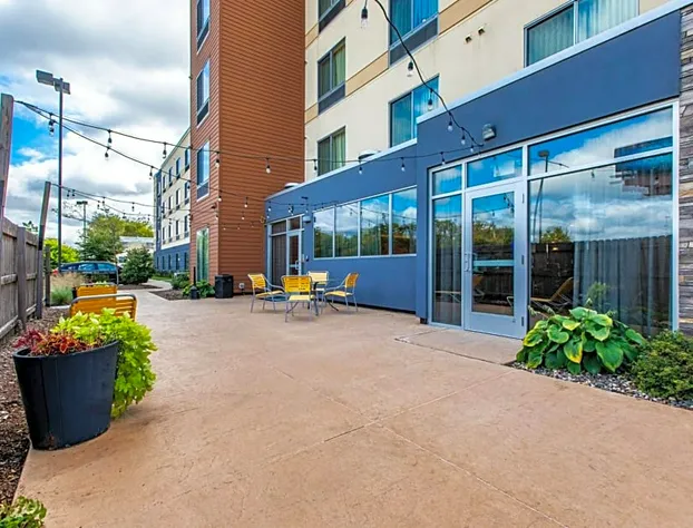 Fairfield Inn & Suites Rochester Mayo Clinic Area/St. Marys hotel detail image 4