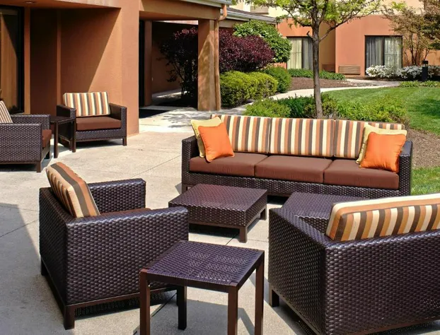 Courtyard by Marriott Cleveland Airport North hotel detail image 2