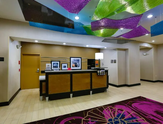 Hampton Inn & Suites Missouri City, TX hotel detail image 4