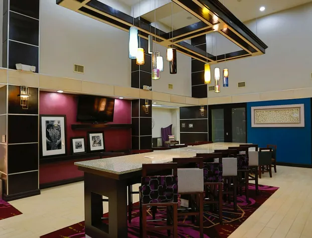 Hampton Inn & Suites Missouri City, TX hotel detail image 4