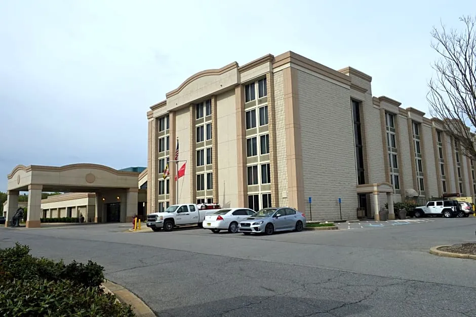Red Lion Hotel North Baltimore hotel hero