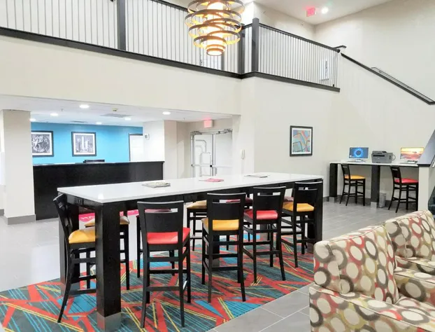 Hawthorn Suites by Wyndham Irving DFW South hotel detail image 3