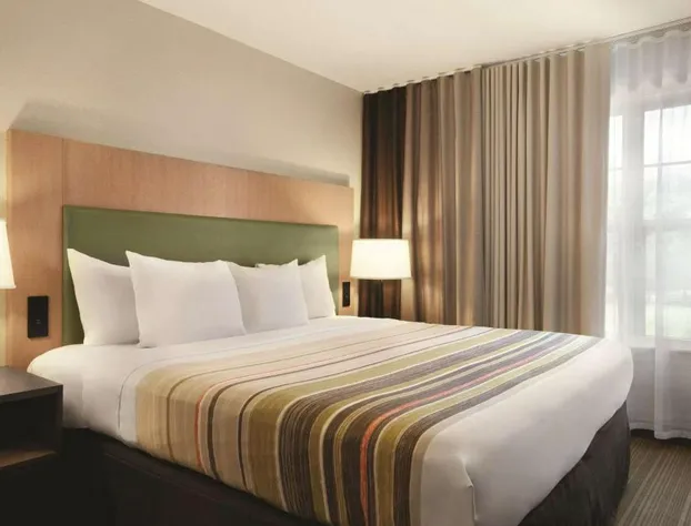 Country Inn & Suites by Radisson, Madison Southwest, WI hotel detail image 4