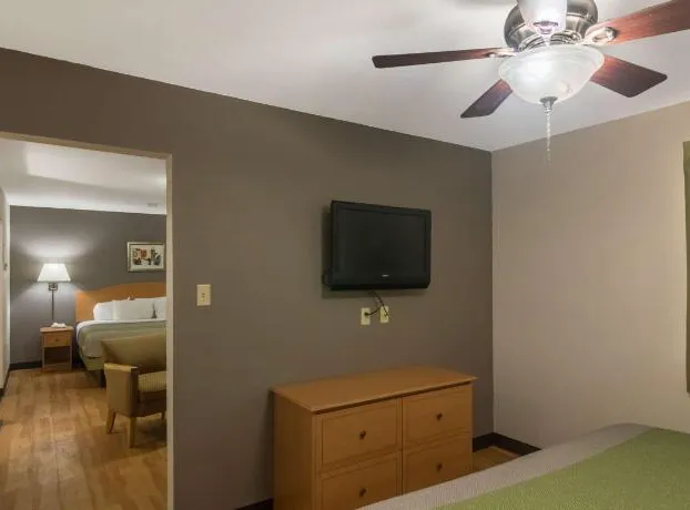 Blue Bonnet Suites Extended Stay Lubbock, Texas hotel detail image 2