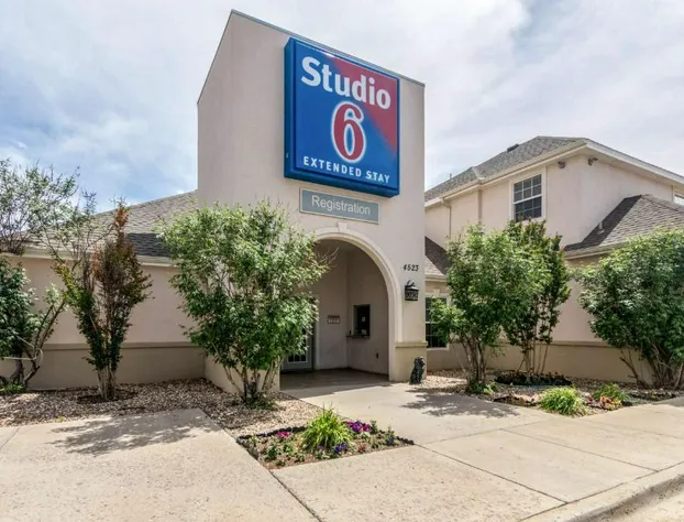 Studio 6-Lubbock, TX - Medical Center hotel detail image 3