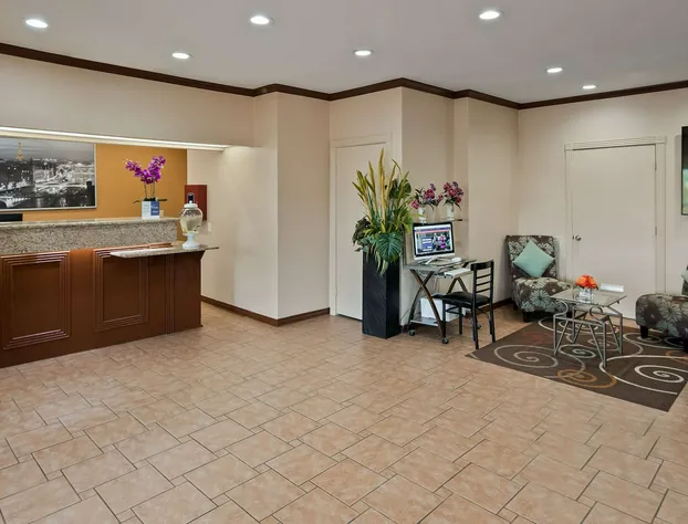 Days Inn by Wyndham Navasota hotel detail image 2