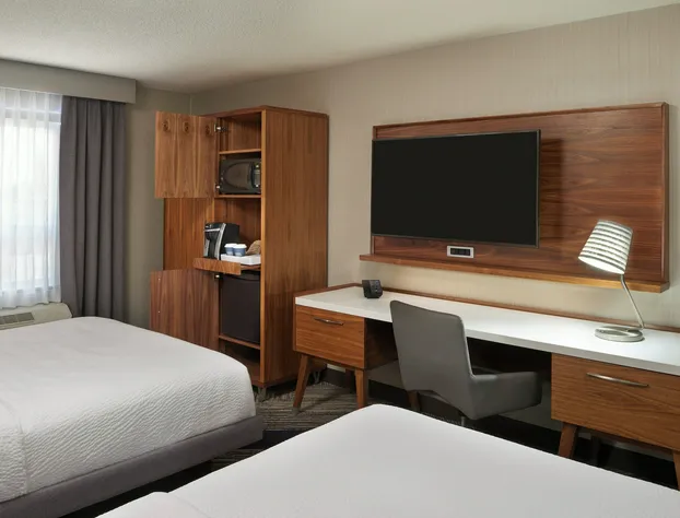 Four Points by Sheraton Vaughan hotel detail image 3