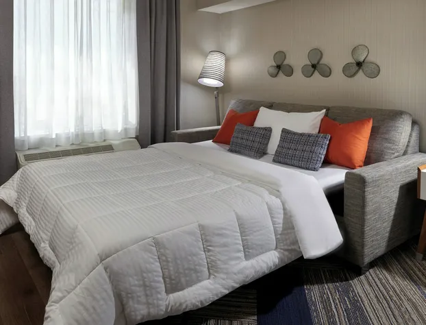 Four Points by Sheraton Vaughan hotel detail image 4