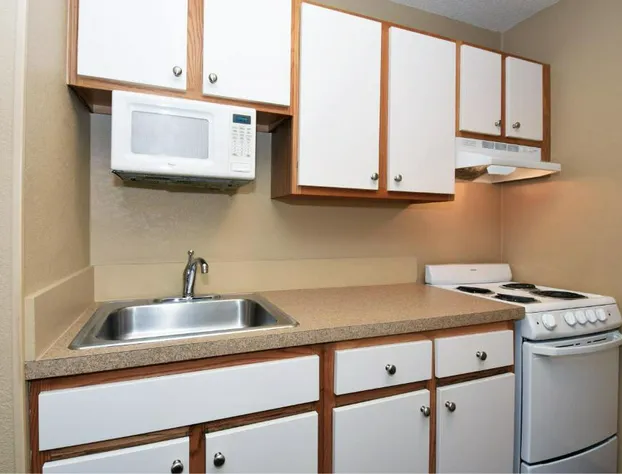 Suburban Studios Houston North I-45 hotel detail image 2