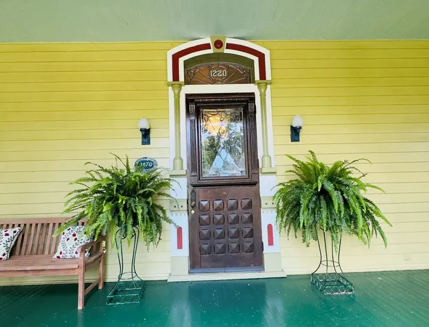 Rothschild-Pound House Inn hotel detail image 1