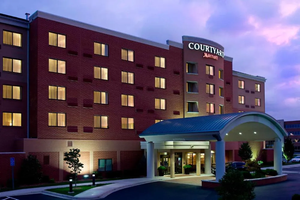 Courtyard by Marriott Cincinnati North at Union Centre hotel hero