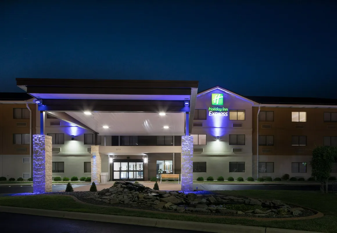 Holiday Inn Express Louisville Northeast by IHG hotel hero