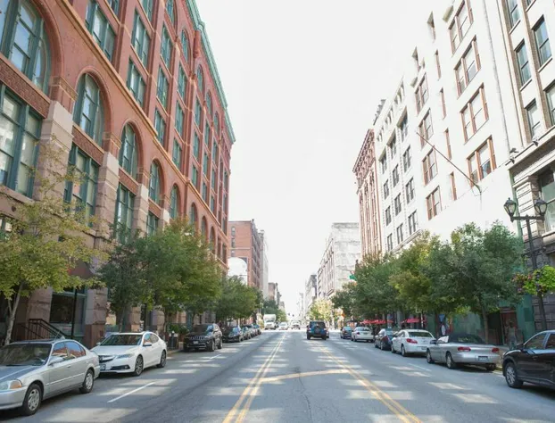 Marriott St. Louis Grand hotel detail image 3