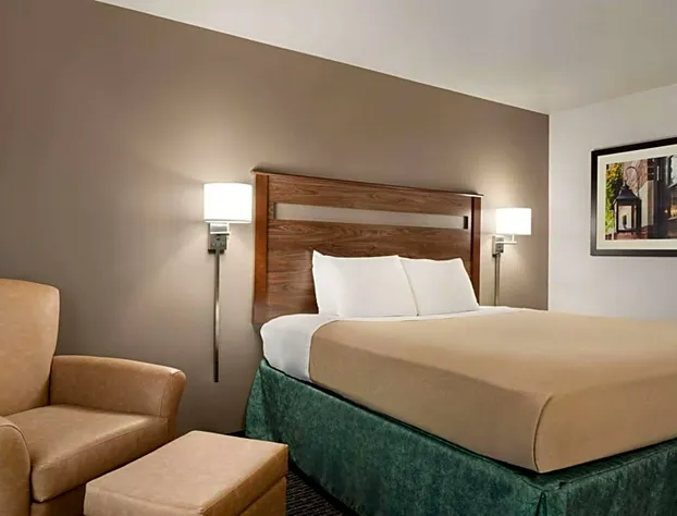 Baymont by Wyndham Buffalo hotel detail image 4