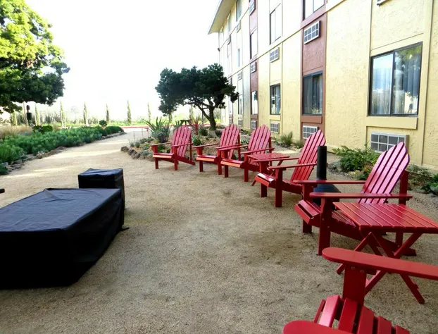 Hotel Focus SFO hotel detail image 1