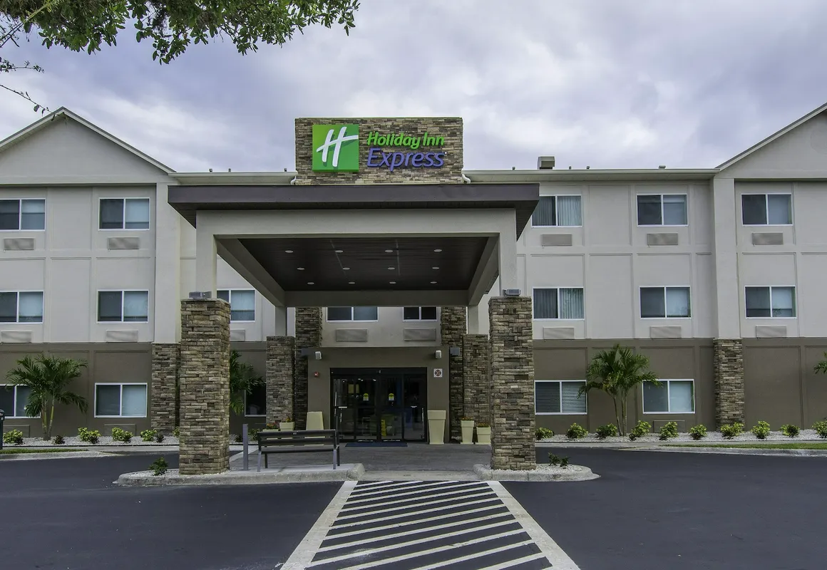 Holiday Inn Express Naples South I-75 by IHG hotel hero