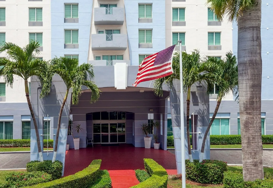 Holiday Inn Miami-Doral Area by IHG hotel hero