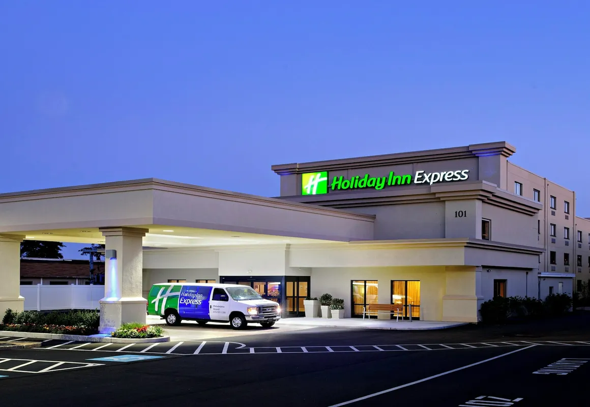 Holiday Inn Express Philadelphia Airport by IHG hotel hero
