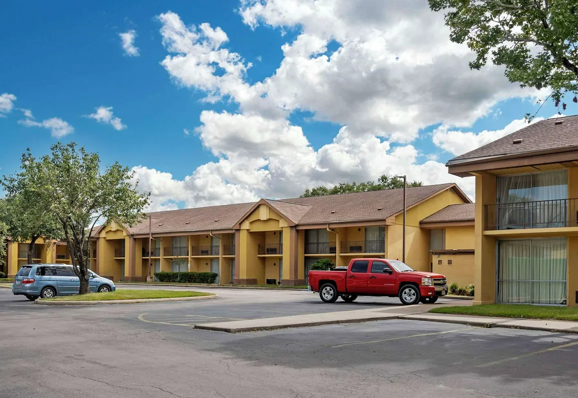 Quality Inn & Suites NRG Park - Medical Center hotel hero