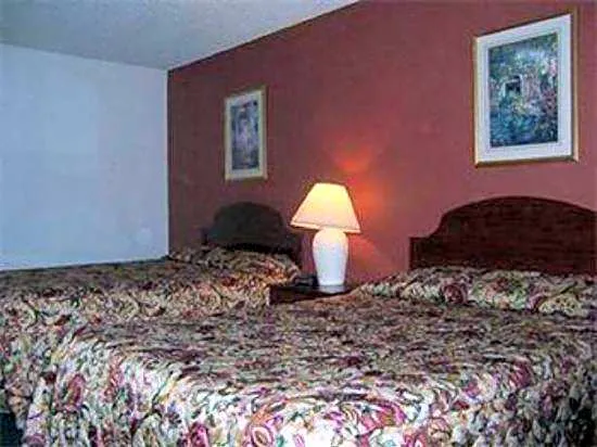 Economy Inn Auburn hotel detail image 4