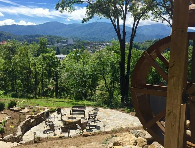 Oak Hill on Love Lane hotel detail image 2